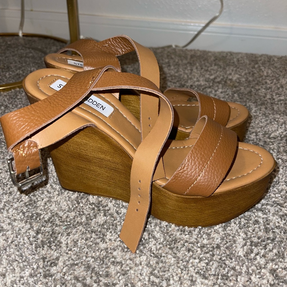Steve Madden brown wedges - Picture 2 of 4